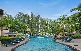 Holiday Inn Resort Phuket Beach  5*